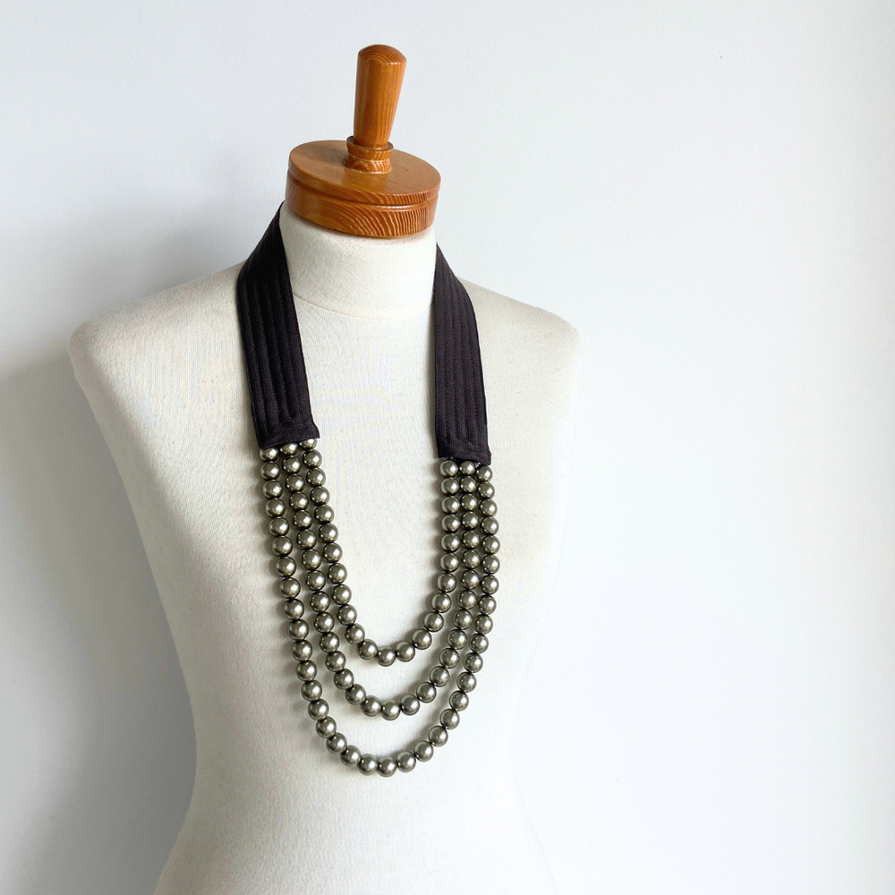 OOAK The Collar - Green/Grey Pearls