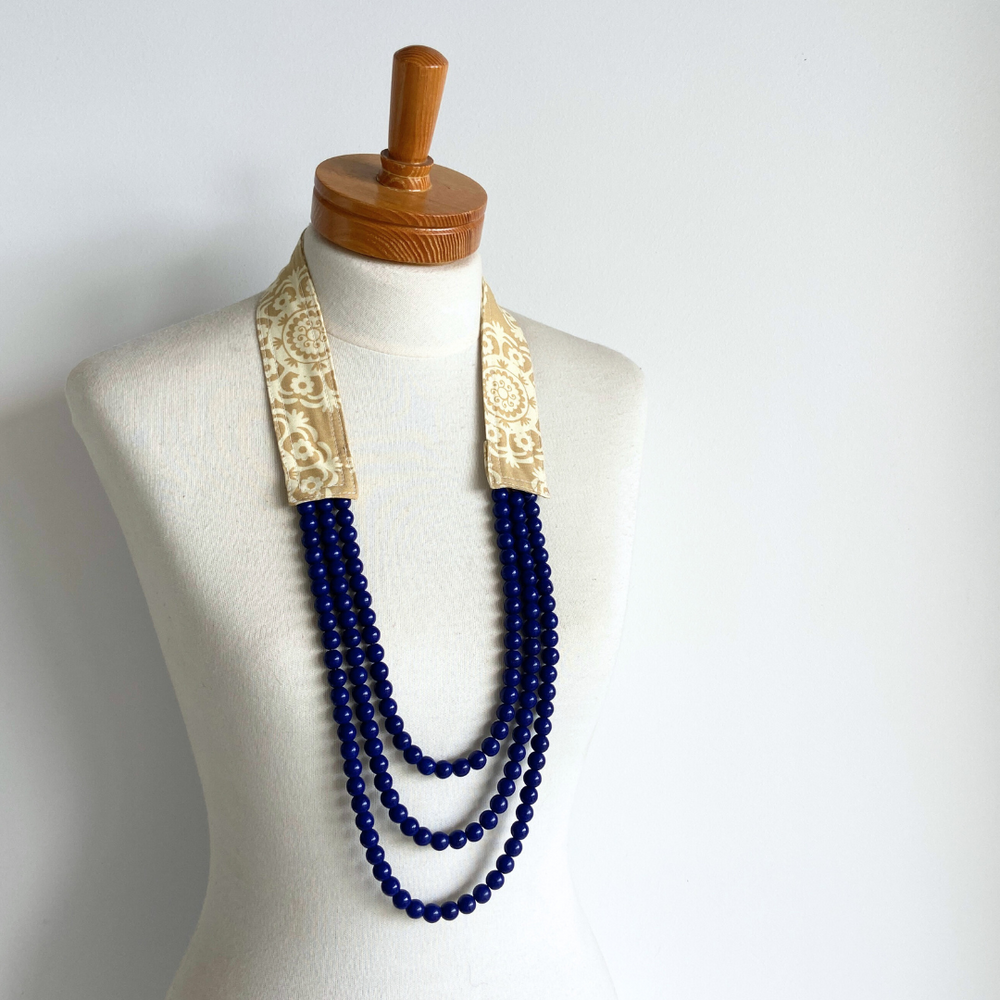 OOAK The Collar - Damask