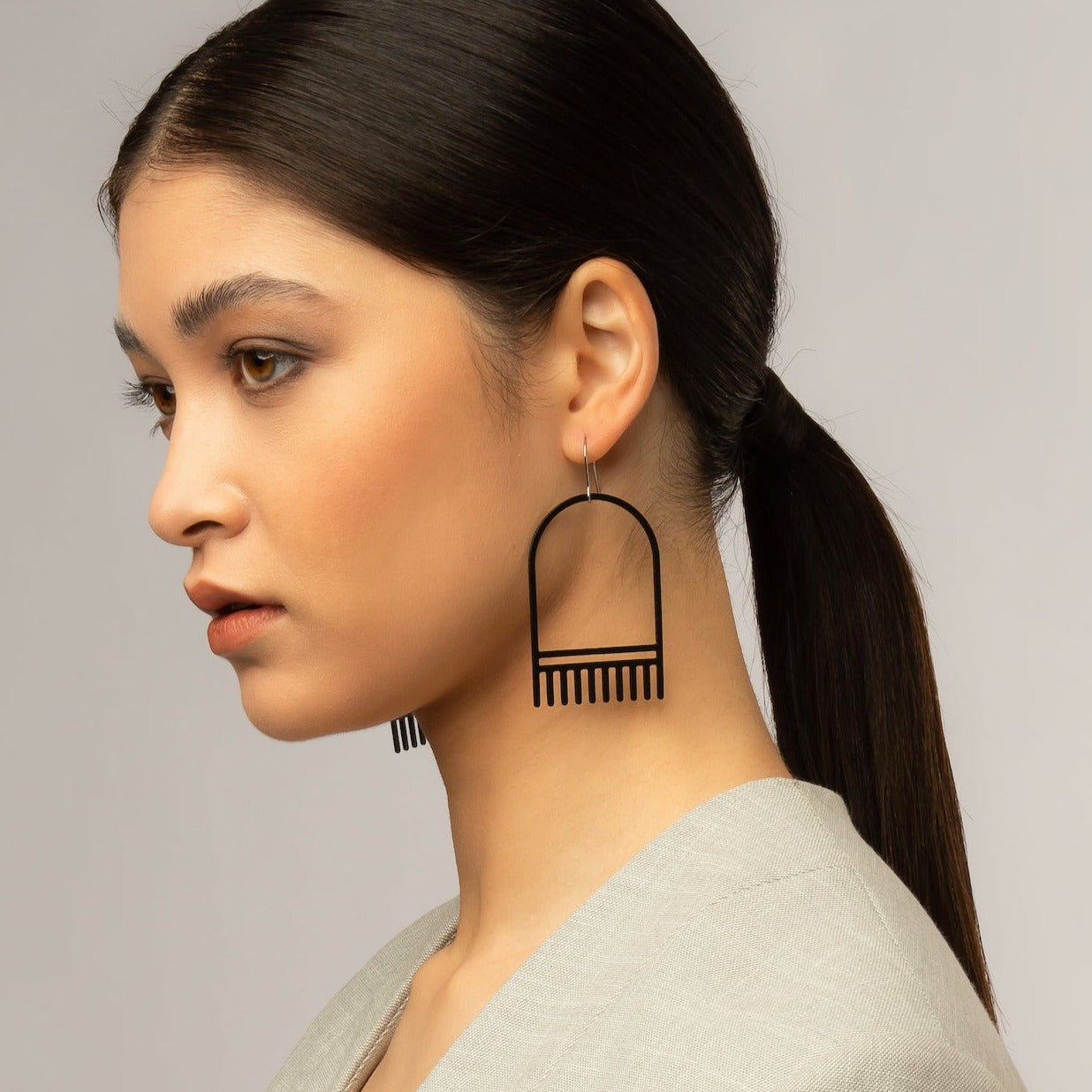 
                  
                    brussels earrings - 2 colours
                  
                