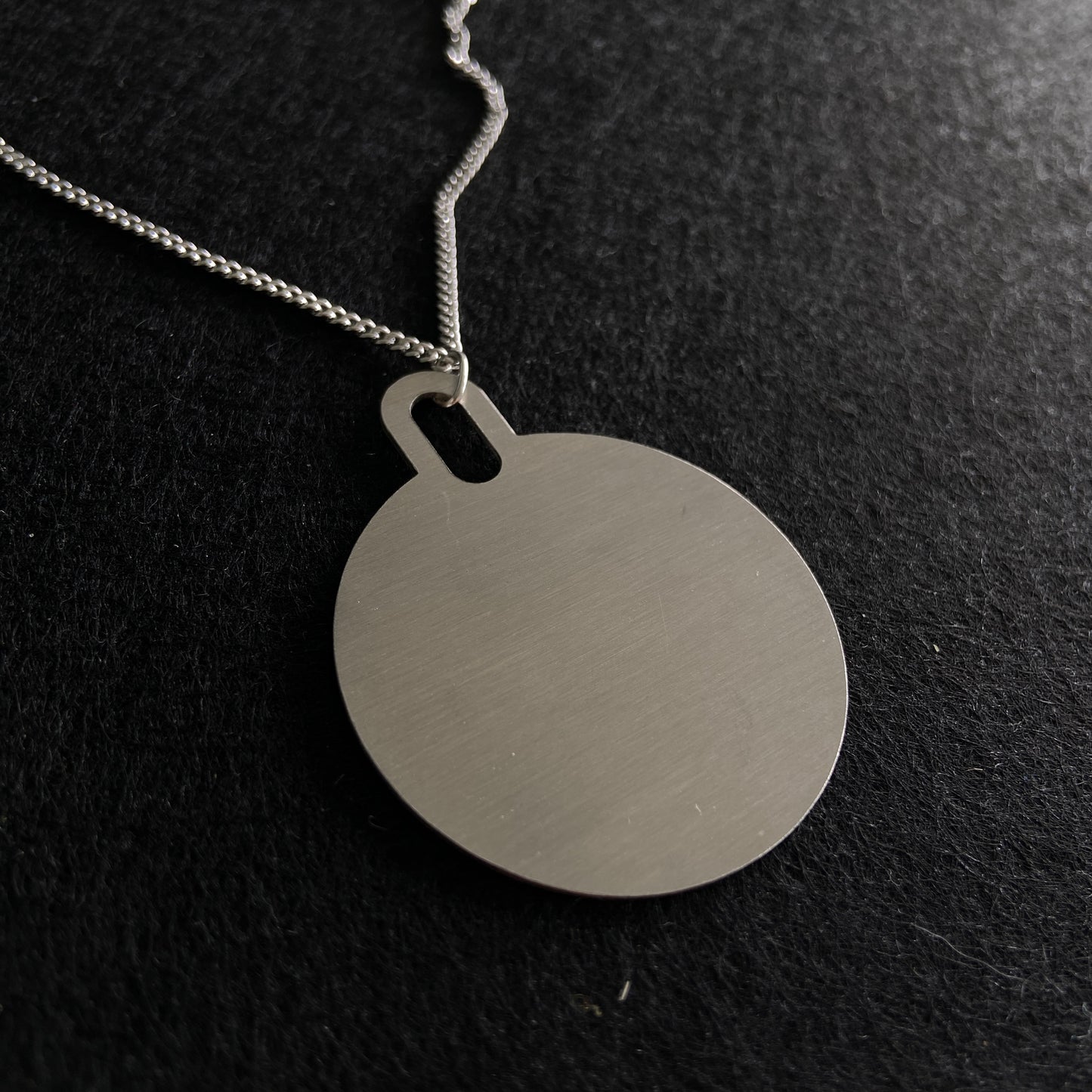 
                  
                    padlock pendant
                  
                