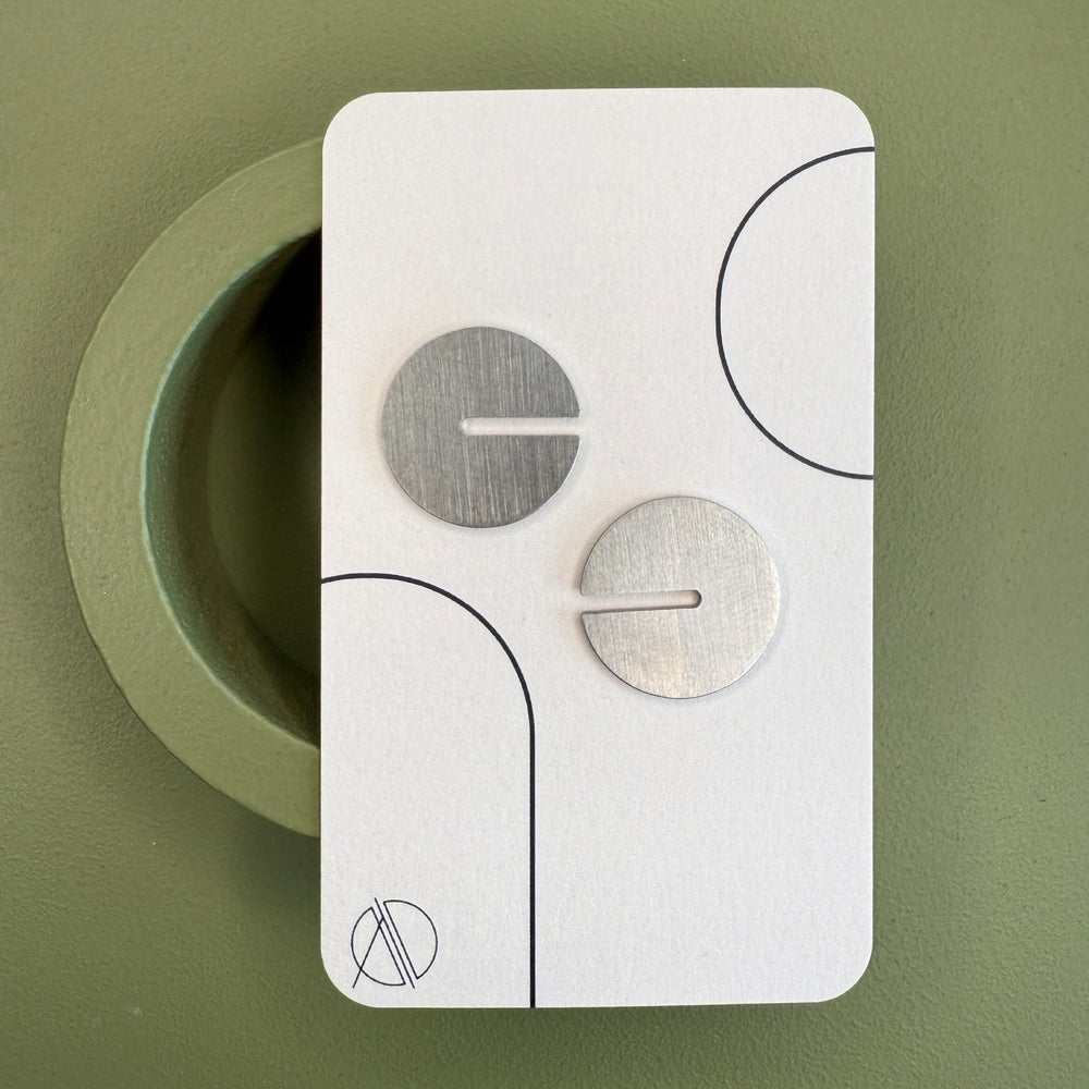 circle slot earrings