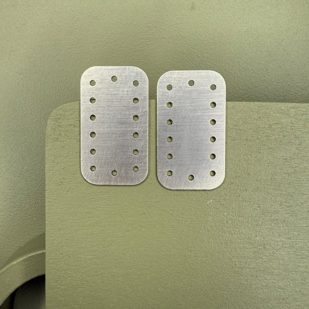 perforated earrings - 2 colours