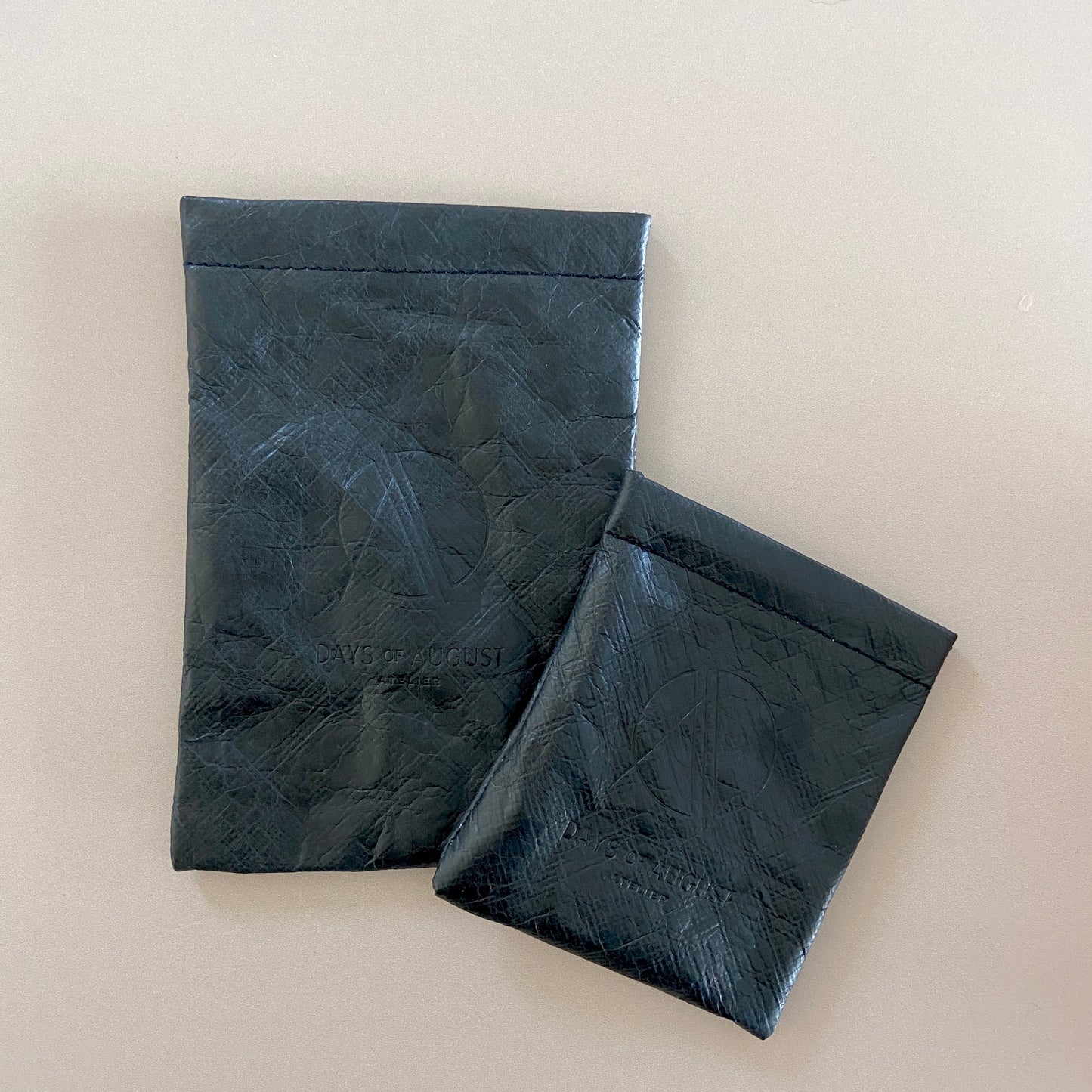 
                  
                    hudson hair prong - 2 colours
                  
                