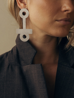 Carlton Grande Earrings