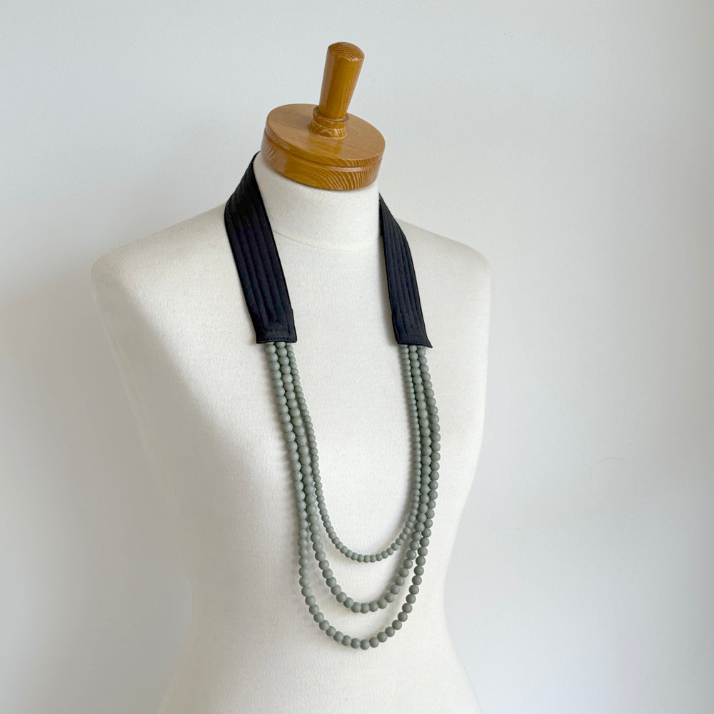 OOAK the collar - Greige