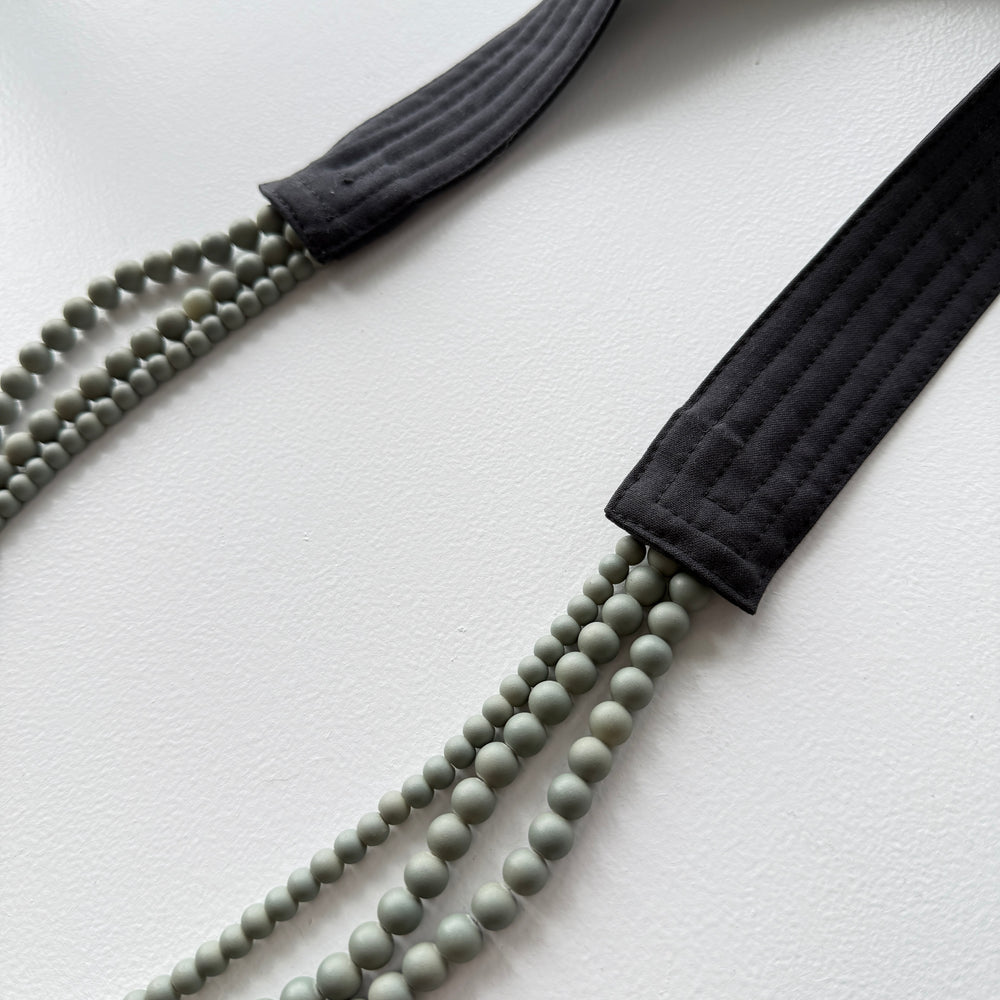 
                  
                    OOAK the collar - Greige
                  
                
