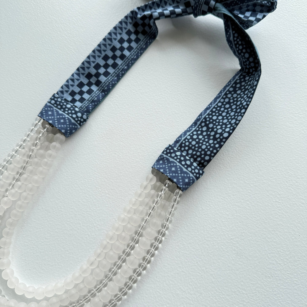 
                  
                    OOAK the short collar - blue pattern
                  
                