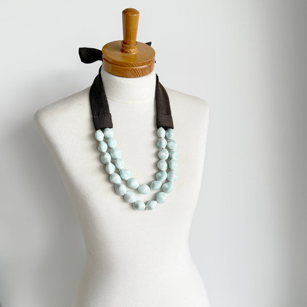 OOAK the short collar - porcelain pebble