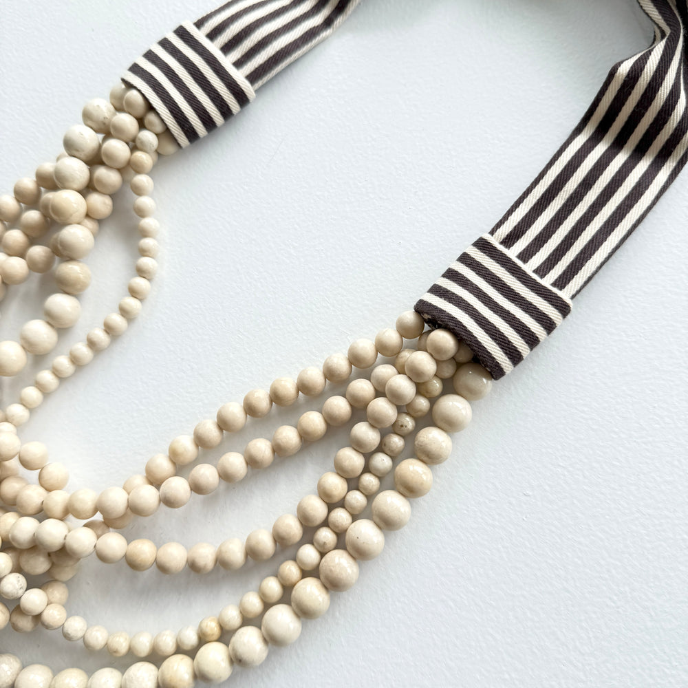 
                  
                    OOAK the short collar - stone knot
                  
                