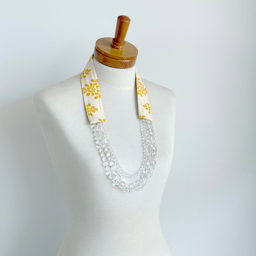 OOAK the collar - Yellow Leaves