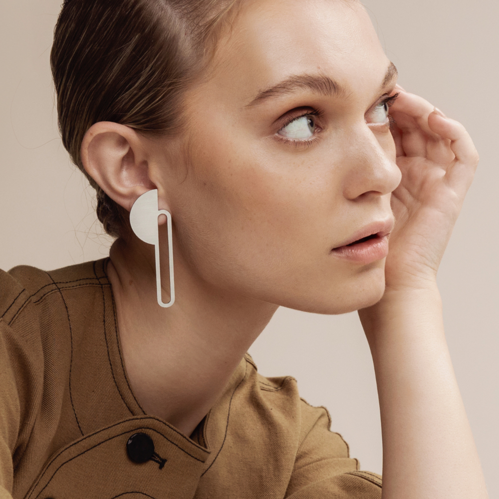 versailles earrings - 2 colours