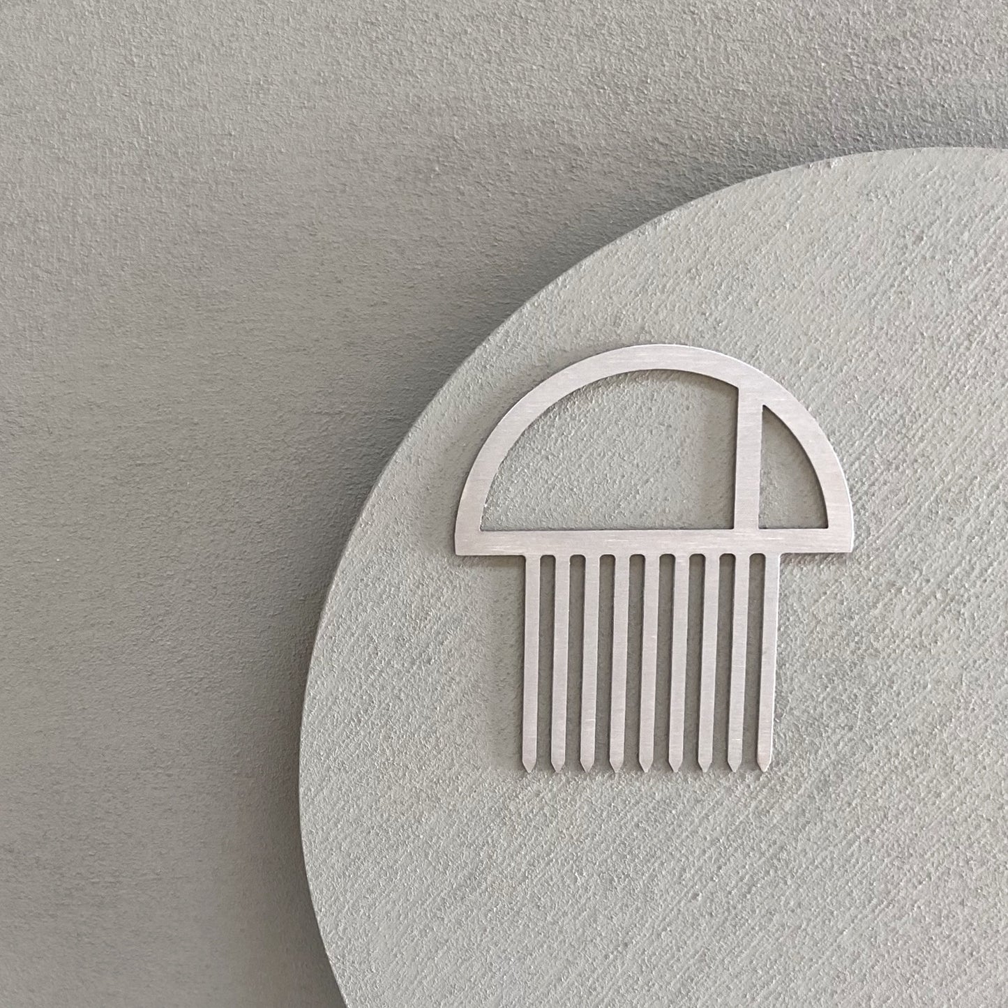 
                  
                    soho hair comb - 2 colours
                  
                