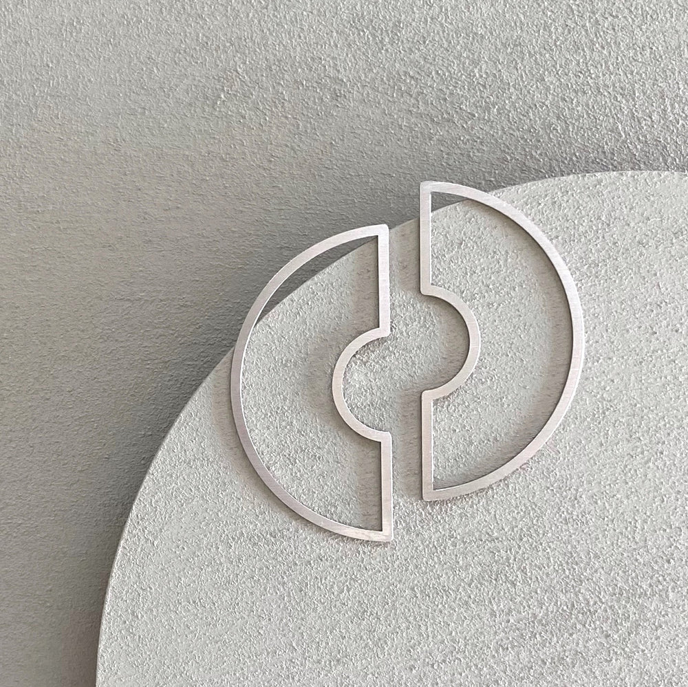 
                  
                    sydney earrings - 2 colours
                  
                
