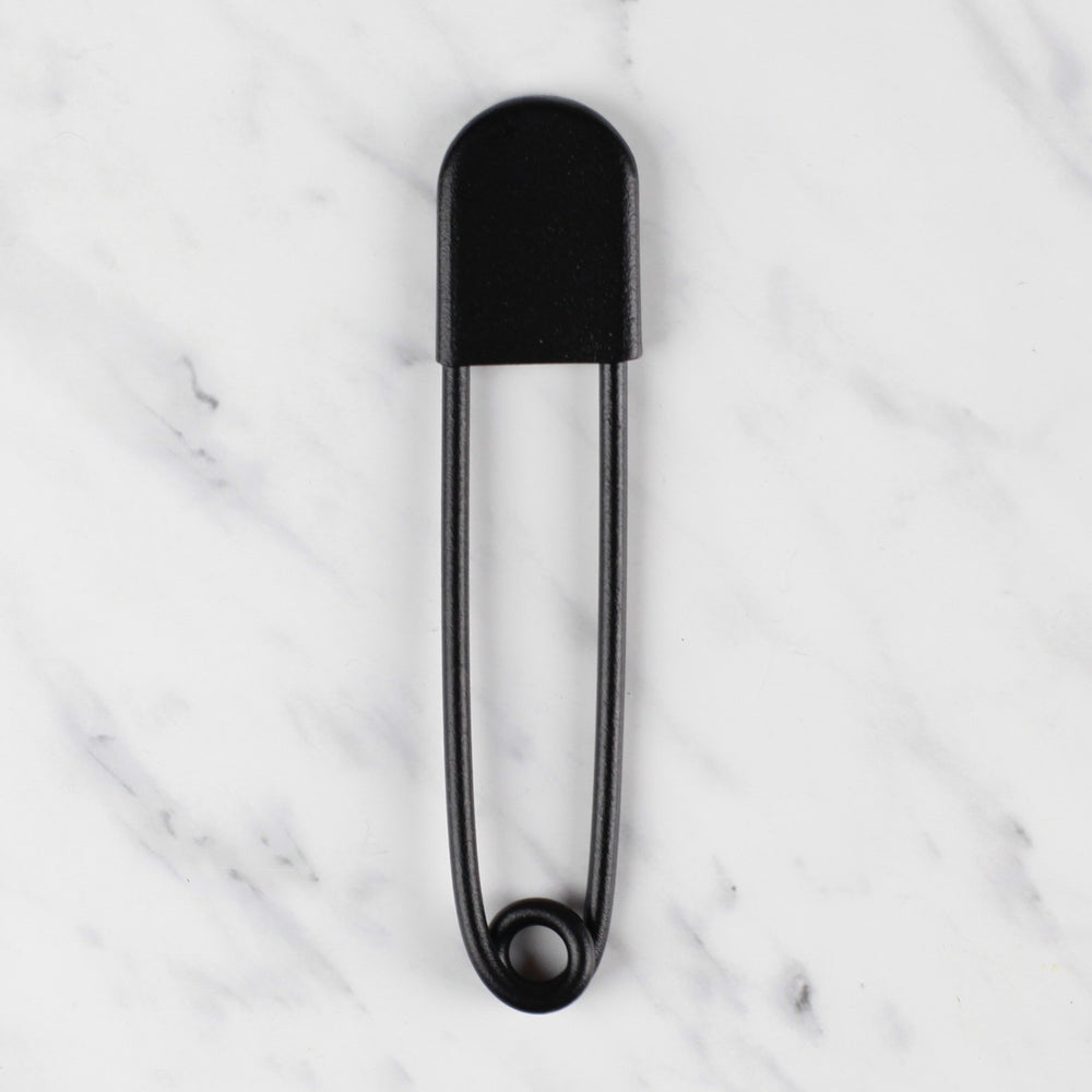 
                  
                    giant safety pin - textured matte black
                  
                