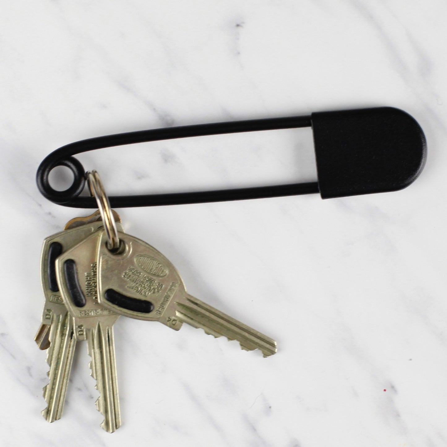 
                  
                    giant safety pin - textured matte black
                  
                
