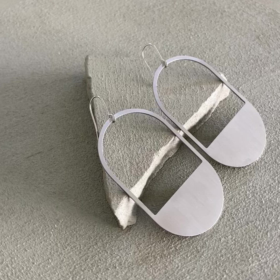 
                  
                    Load and play video in Gallery viewer, bruges earrings - 2 colours
                  
                