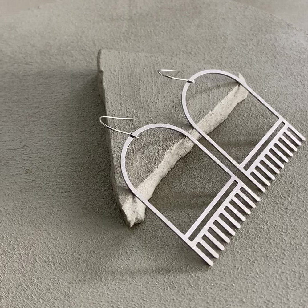 
                  
                    Load and play video in Gallery viewer, brussels earrings - 2 colours
                  
                